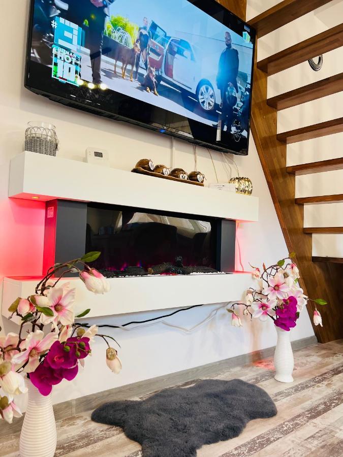 Zizi'S House Garii Apartman Brassó Kültér fotó