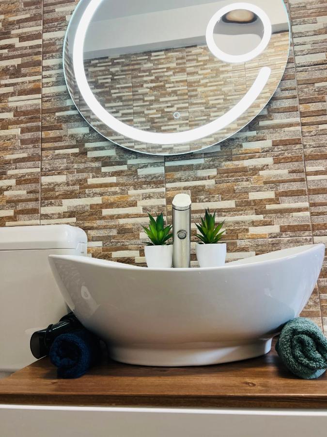 Zizi'S House Garii Apartman Brassó Kültér fotó